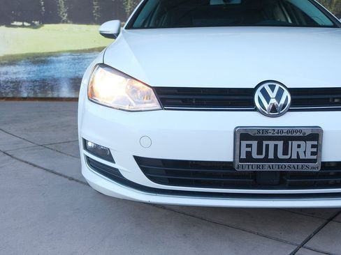 Used 2017 Volkswagen Golf SEL image 45