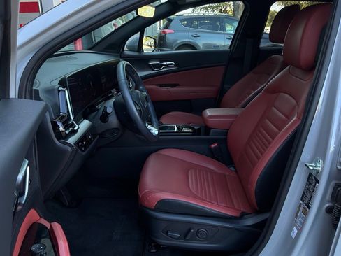 Used 2025 Kia Sportage SX FWD image 10