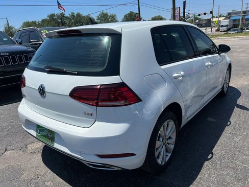 Used 2018 Volkswagen Golf SE image 5