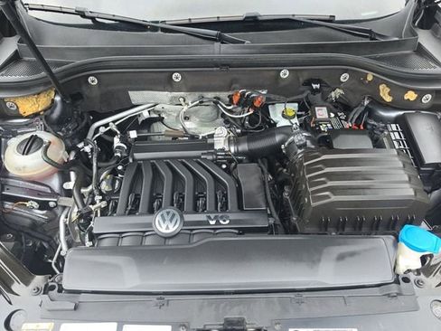 Used 2018 Volkswagen Atlas SEL FWD image 24