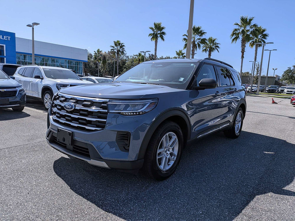 Used 2025 Ford Explorer Active RWD image 34