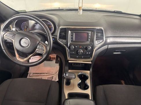 Used 2014 Jeep Grand Cherokee Laredo w/ Security & Convenience Group image 24