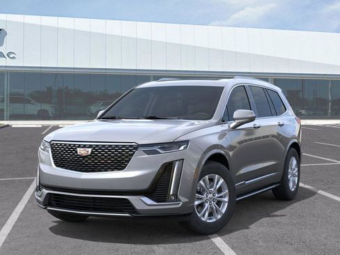 New 2025 Cadillac XT6 Luxury image 7