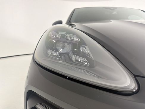 Used 2023 Porsche Cayenne S AWD/4WD image 30