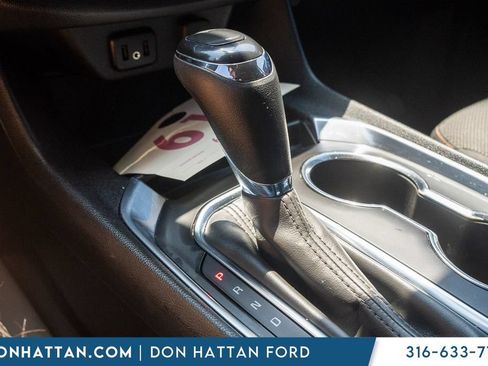 Used 2019 Chevrolet Traverse LS FWD image 11