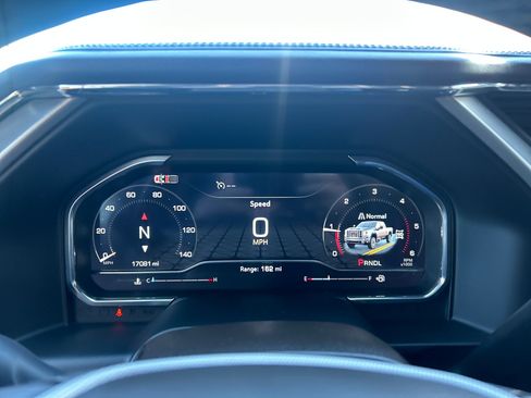 Used 2025 GMC Sierra 3500 Denali w/ Denali Reserve Package image 9