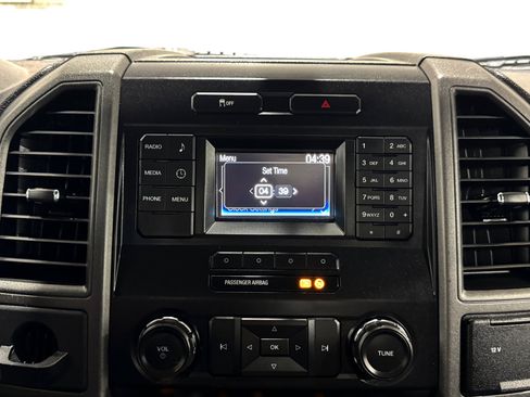 Used 2019 Ford F550 2WD Regular Cab Super Duty image 27