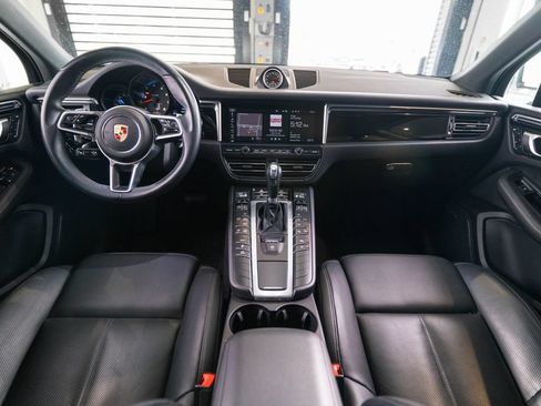 Certified 2020 Porsche Macan AWD/4WD image 14