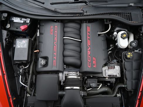 Used 2013 Chevrolet Corvette Convertible w/ 4LT Preferred Equipment Group image 33