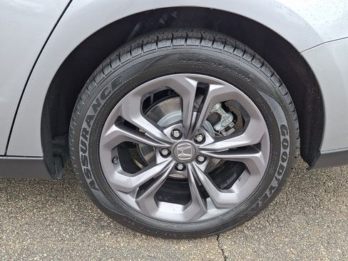 Used 2023 Honda Accord EX image 8