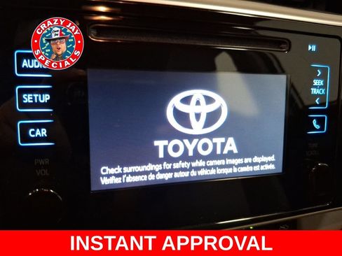 Used 2018 Toyota Corolla LE FWD image 22