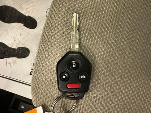 Used 2017 Subaru Crosstrek 2.0i Premium AWD/4WD image 20