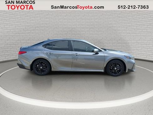Used 2026 Toyota Camry SE w/ Convenience Package FWD image 5