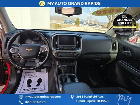 Used 2020 Chevrolet Colorado LT image 12