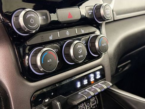 Used 2019 RAM 1500 Big Horn image 15