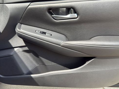 Used 2025 Nissan Sentra SV w/ All-Weather Package image 31