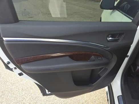 Used 2018 Acura MDX SH-AWD w/ Technology Package image 16