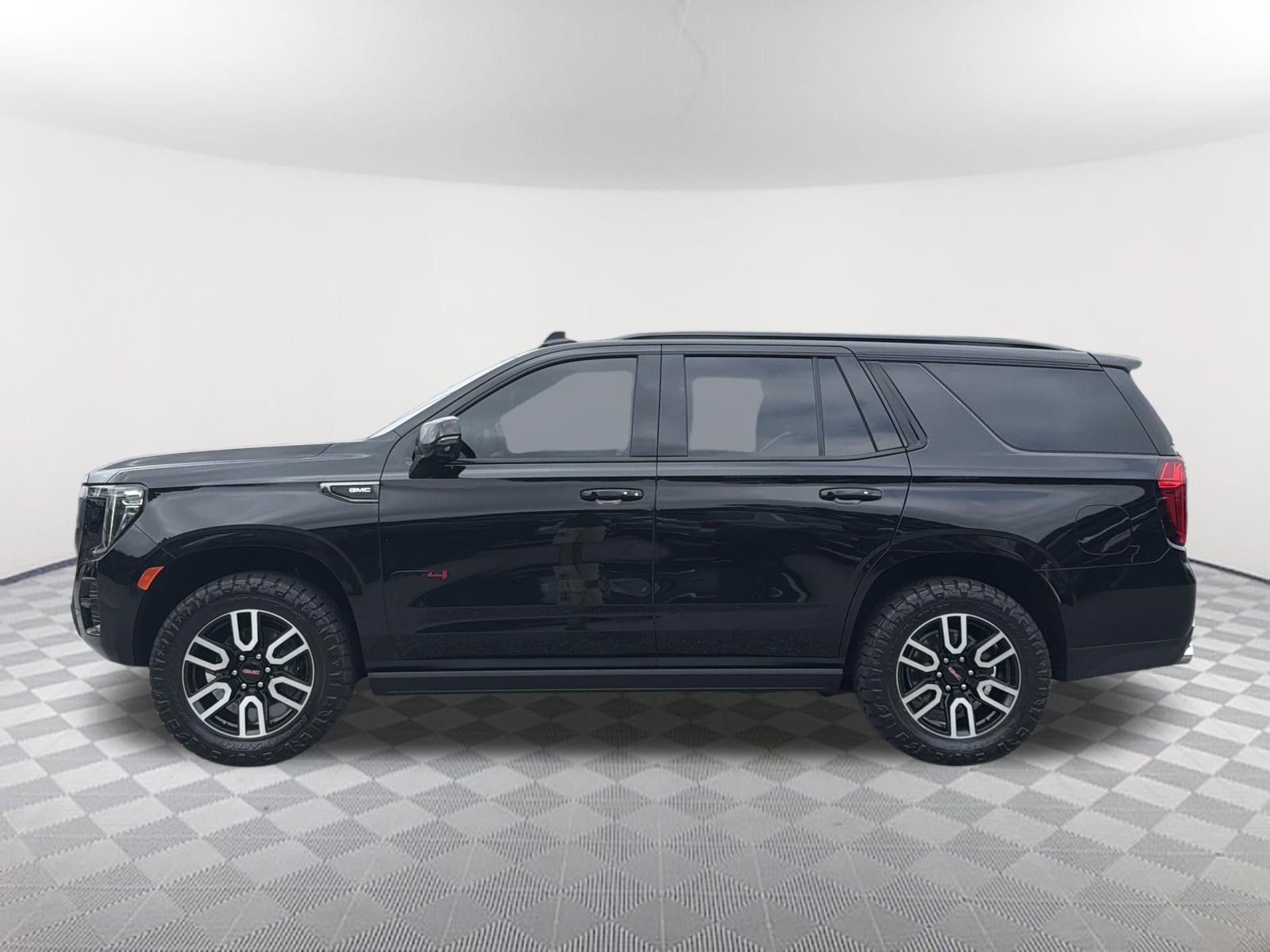 Certified 2023 GMC Yukon AT4 w/ AT4 Premium Plus Package AWD/4WD image 9