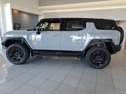 New 2026 GMC Hummer EV SUV image 6