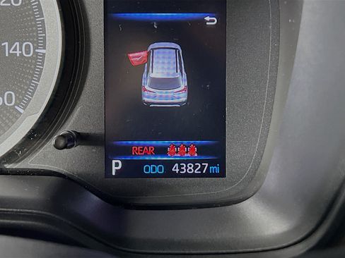 Used 2022 Toyota Corolla Cross L AWD/4WD image 12