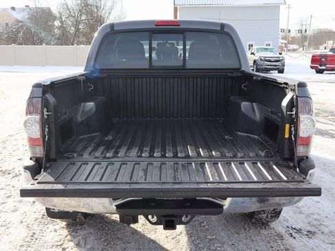 Used 2013 Toyota Tacoma 4x4 Double Cab w/ SR5 Pkg image 18