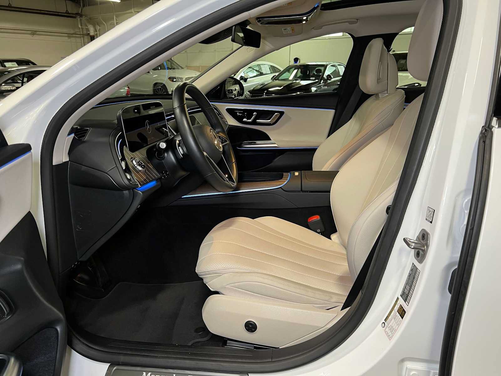 Used 2025 Mercedes-Benz E 350 Sedan image 22