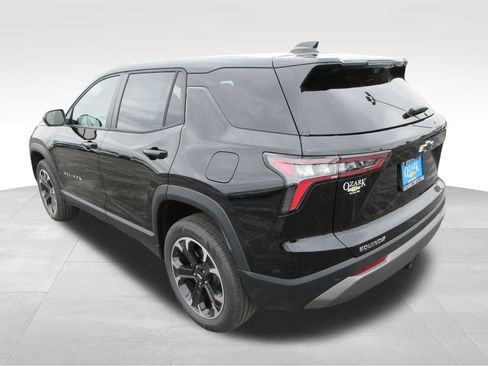 New 2026 Chevrolet Equinox LT w/ Safety and Technology Package FWD image 3