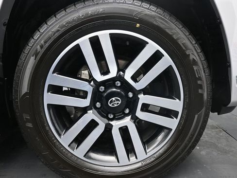 Used 2023 Toyota 4Runner Limited image 11