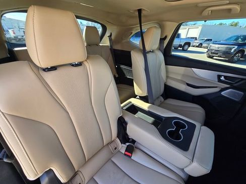 Used 2025 Acura MDX w/ Technology Package image 16