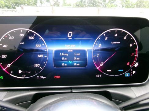 Used 2025 Mercedes-Benz C 300 Sedan image 17