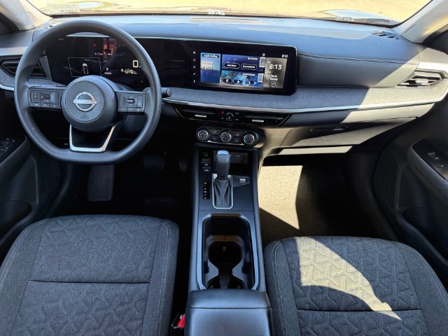 Used 2025 Nissan Kicks SV FWD image 22