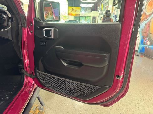 Used 2021 Jeep Wrangler Unlimited Sport AWD/4WD image 15