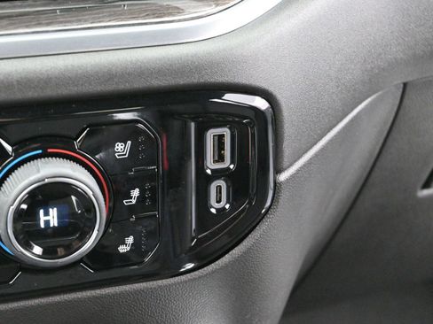 Used 2025 Chevrolet Silverado 3500 LTZ w/ LTZ Plus Package image 29