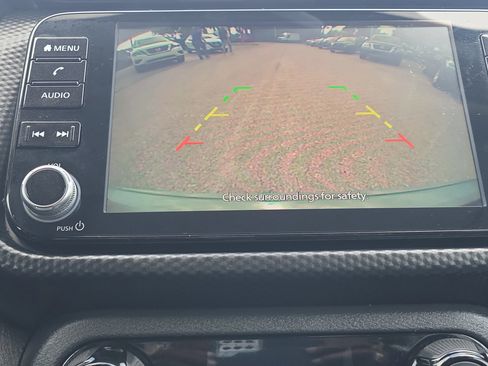 Certified 2021 Nissan Kicks SV FWD image 28