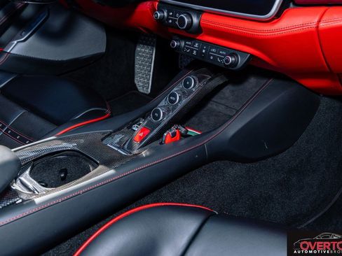 Used 2020 Ferrari Portofino RWD image 33