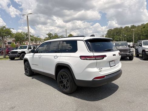New 2026 Jeep Grand Cherokee L 4WD image 6