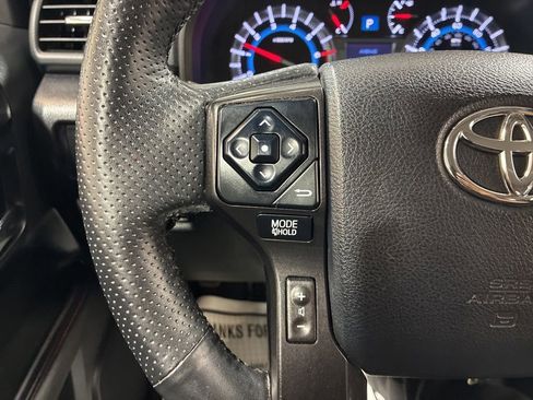 Used 2016 Toyota 4Runner Trail Premium AWD/4WD image 29
