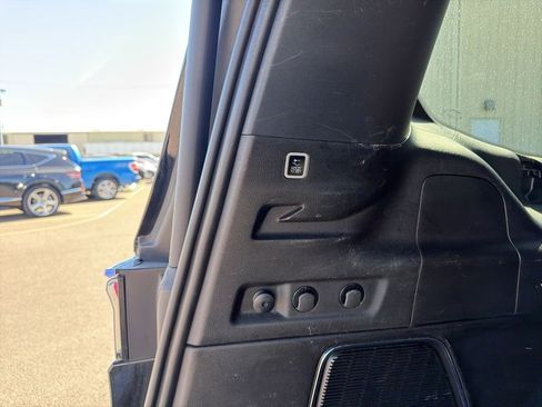 Used 2024 Jeep Wagoneer L Series II image 20