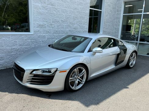 Used 2011 Audi R8 V8 image 3