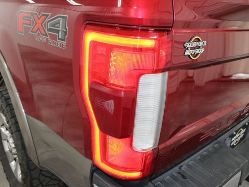 Used 2019 Ford F250 Lariat w/ Lariat Ultimate Package AWD/4WD image 27