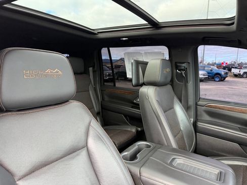 Used 2021 Chevrolet Suburban High Country image 55