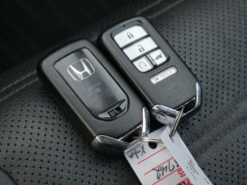 Used 2018 Honda CR-V Touring image 40