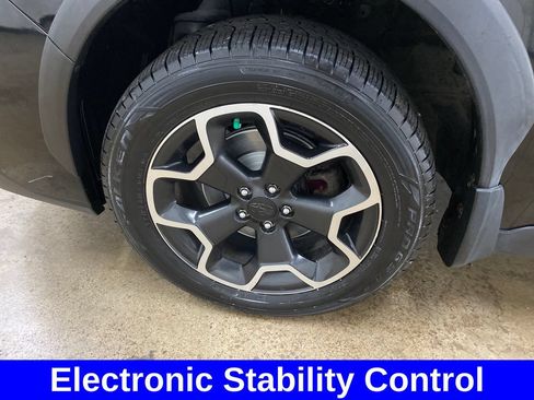 Used 2013 Subaru Crosstrek 2.0i Premium AWD/4WD image 12
