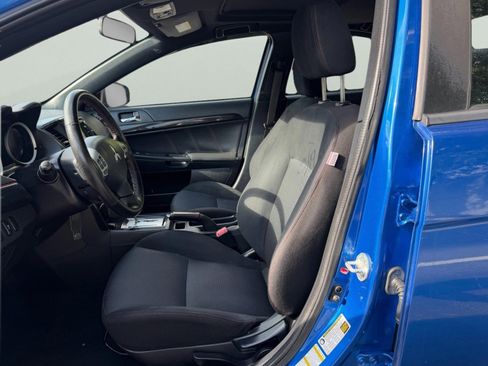Used 2017 Mitsubishi Lancer ES FWD image 8