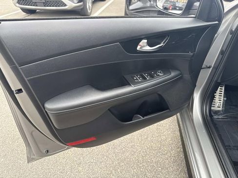 Used 2023 Kia Forte GT-Line FWD image 19
