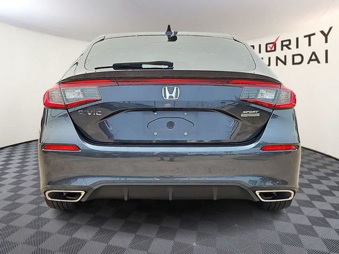 Used 2023 Honda Civic Sport Touring image 5