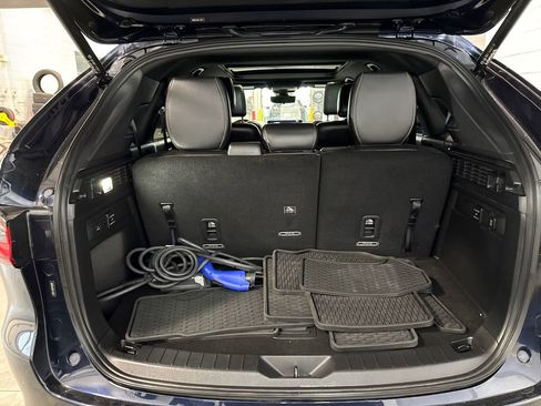 Used 2024 MAZDA CX-90 Plug-In Hybrid w/ Premium Plus AWD/4WD image 11