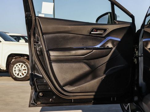 Used 2020 Toyota C-HR XLE FWD image 22