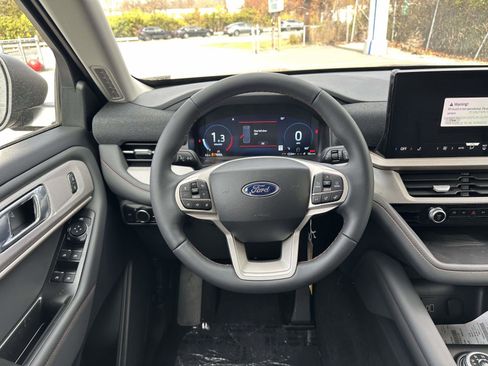 New 2026 Ford Explorer Active image 10