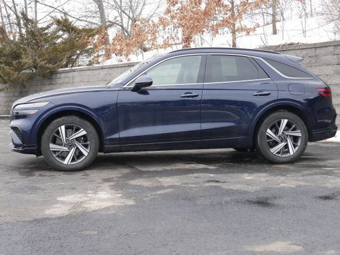 Used 2026 Genesis GV70 3.5T Sport Advanced image 3